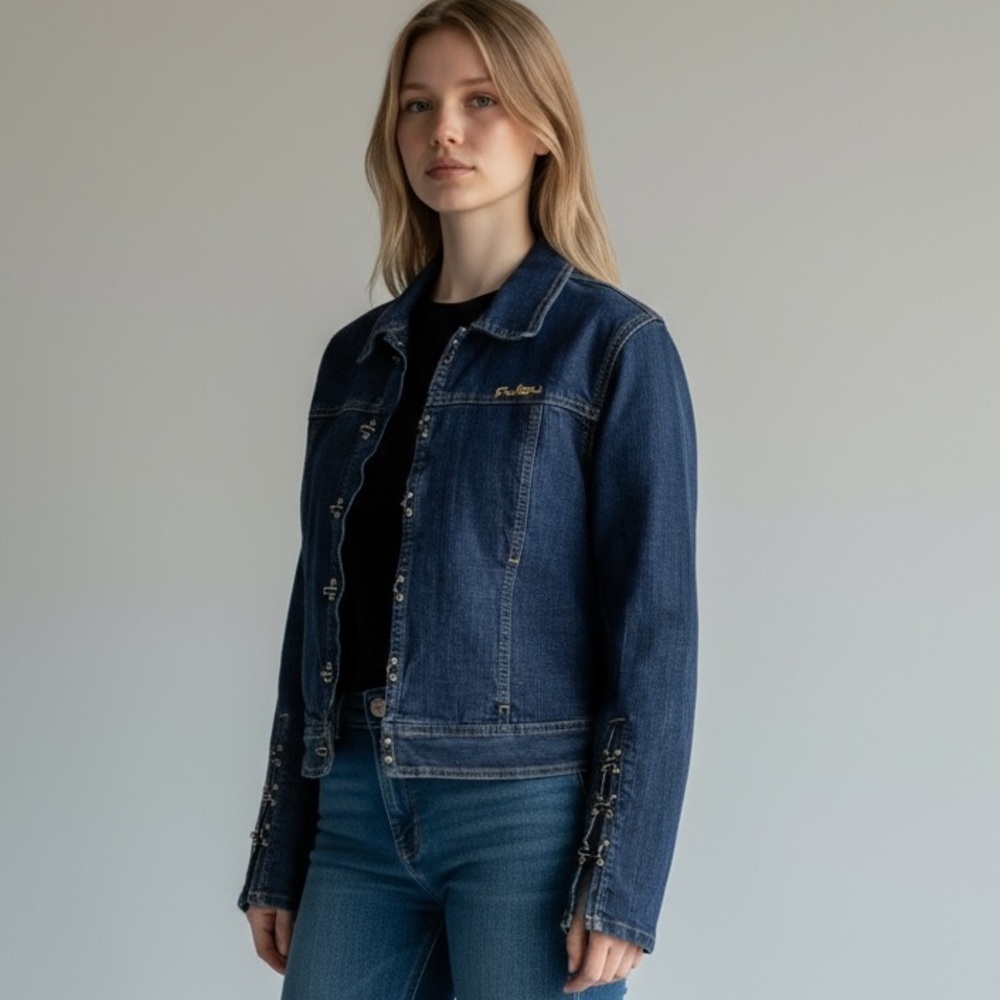 FUBU 90’s Vintage Denim Cropped Jacket with hook Closures Women’s Size L